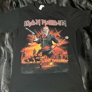 IRON MAIDEN BAND T!!!!!